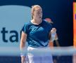 Marea rivală a Simonei Halep, de nerecunoscut pe plajele din Grecia