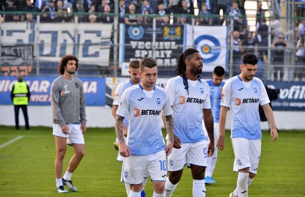 Plecare de la Universitatea Craiova, chiar înaintea derby-ului cu FCSB! La ce jucător au renunțat oltenii