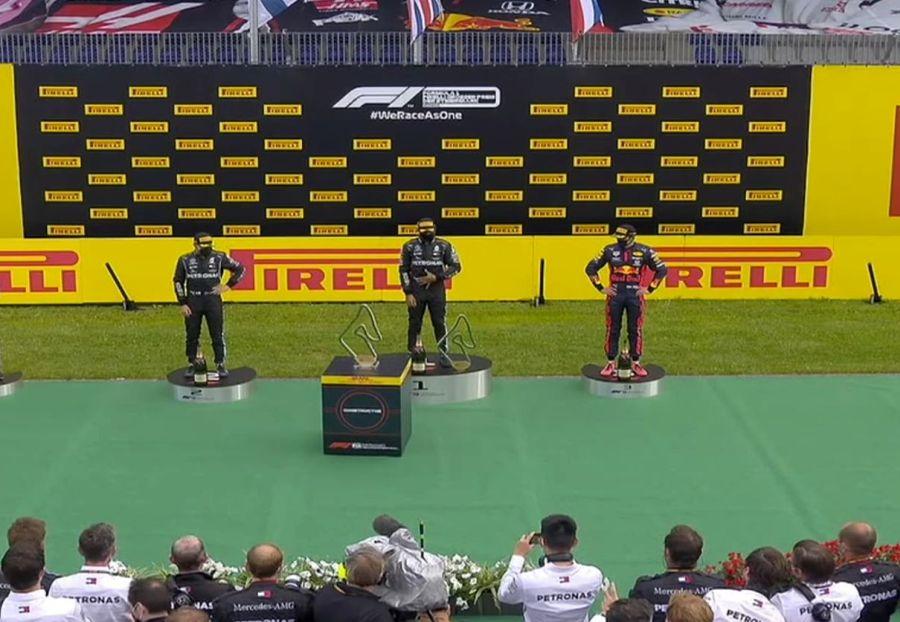 FOTO: Captură Digi Sport FOTO » MP al Stiriei (Austria): Hamilton, victorie fără emoții, după ce piloții Ferrari s-au sabotat la start! Cum arată podiumul