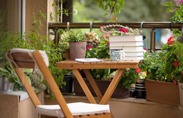 Cum îți transformi balconul într-o oază de relaxare?