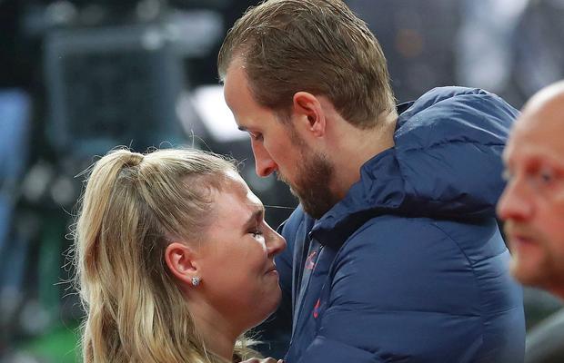 Imagini emoționante » Harry Kane și-a consolat soția în lacrimi după ce Anglia a pierdut EURO 2020: „Acest eșec ne va urmări multă vreme”