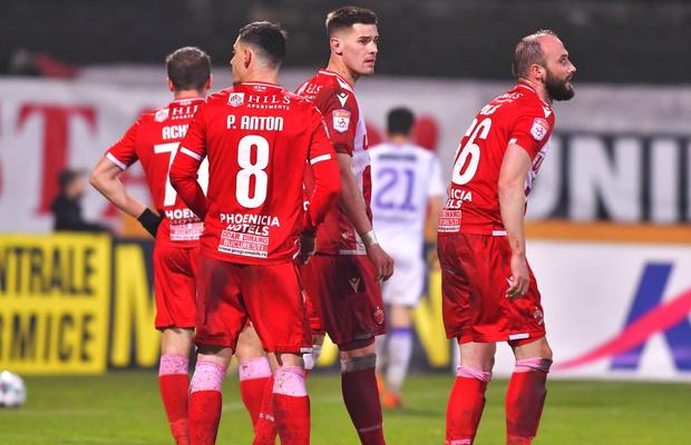 Răsturnare de situație! Dinamo poate pierde gratis încă un titular: „Urmează decizia comisiei”
