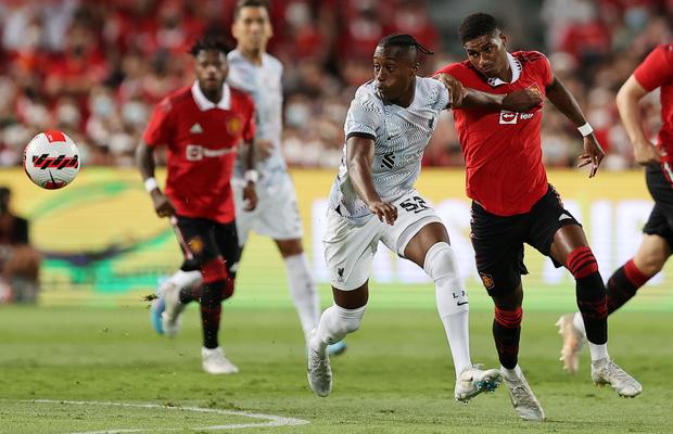 Klopp n-a suportat umilința din amicalul cu United și a schimbat toată echipa în minutul 32 » Era meciul în care prezentau echipamentul „hipnotizant”