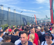 FCSB și-a prezentat noul echipament în fața a sute de oameni » MM Stoica, euforic: „Unii și-ar dori să aibă pe stadion audiența pe care noi o avem aici pe mall”. Cele mai tari imagini de la eveniment