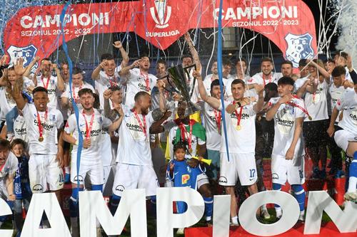 Farul e campioana en titre a României