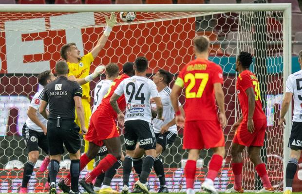 Transfer din Liga 3, fix înainte de FCSB - U Cluj: „Joacă și în centru, și-n dreapta”