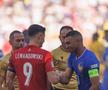 Robert Lewandowski și Kylian Mbappe au marcat din penalty în remiza din grupă dintre Franța și Polonia (1-1) / Foto: Imago