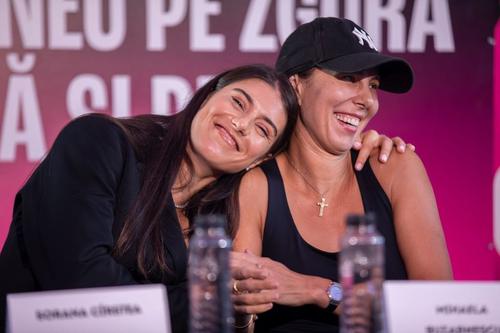 Sorana Cîrstea și Mihaela Buzărnescu la tragere la sorți a tabloului de la Iași FOTO Cristina Huțu