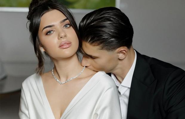 Talismanul secret al lui Alex Dobre! A stat lângă patronul Rapidului și a făcut show în lojă: „Mă motivează la fiecare meci”