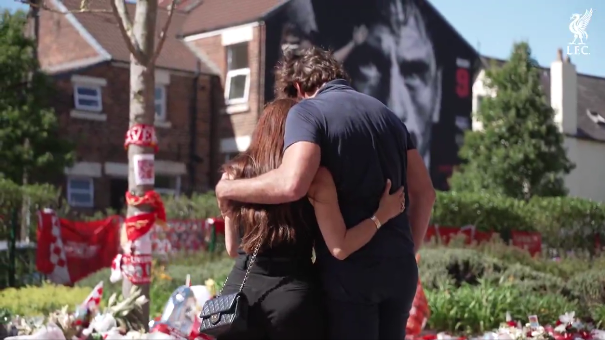 Jucătorii lui Liverpool i-au adus un omagiu lui Diogo Jota
