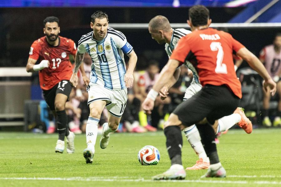 Lionel Messi, în Argentina - Egipt / FOTO: Imago Bogdan Stelea, previziuni pentru semifinalele Mondialului: „Țineam cu Spania, dar acum sunt cu Argentina”