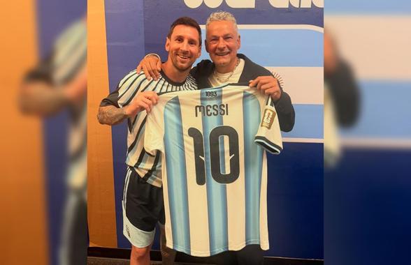 Cui i-a dăruit Lionel Messi tricoul, după calificarea Argentinei în semifinale: „Mulțumesc, prietene, te iubesc”