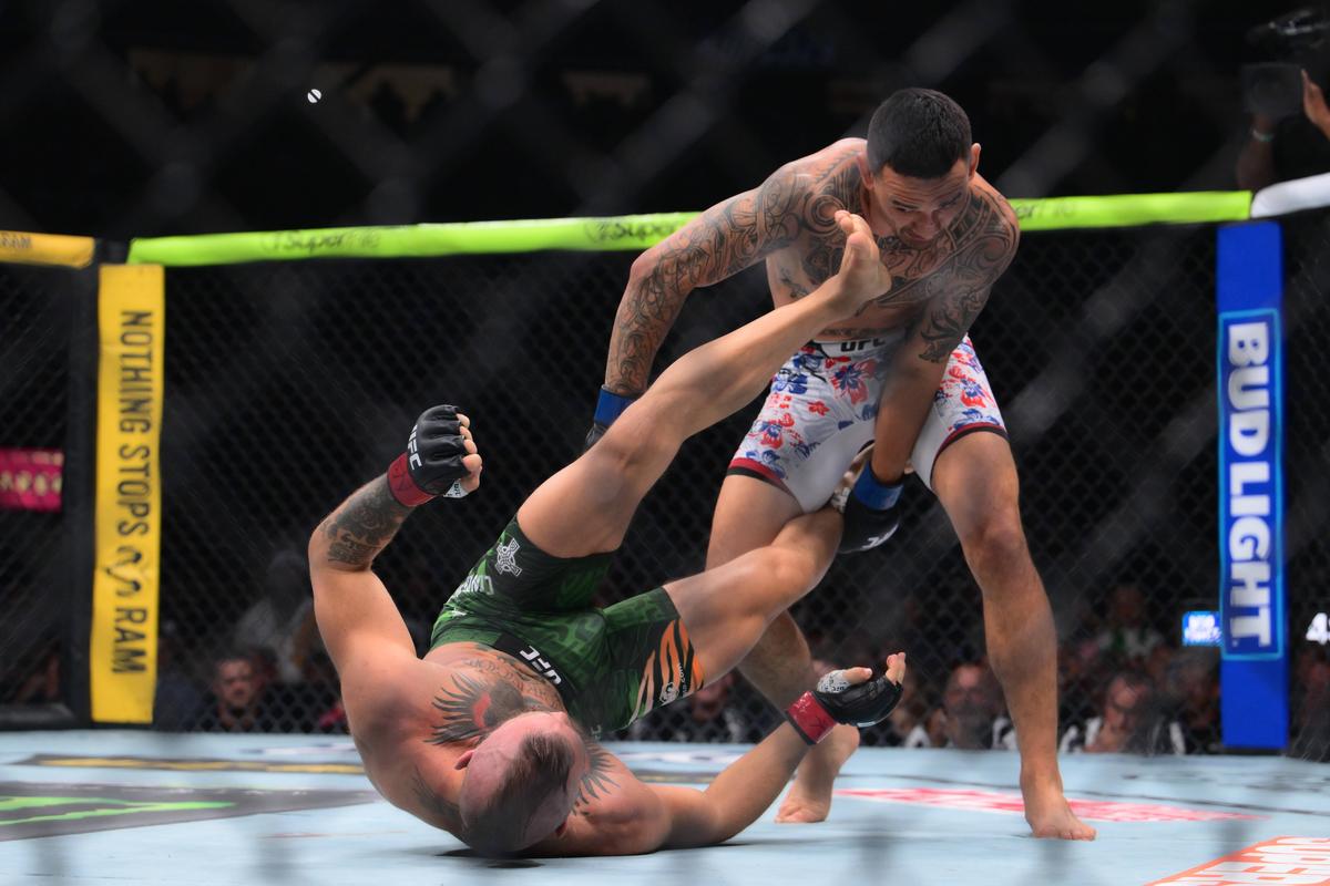 Dezastru total! McGregor s-a accidentat la revenirea în UFC, după doar câteva secunde: „Sunt complet distrus”