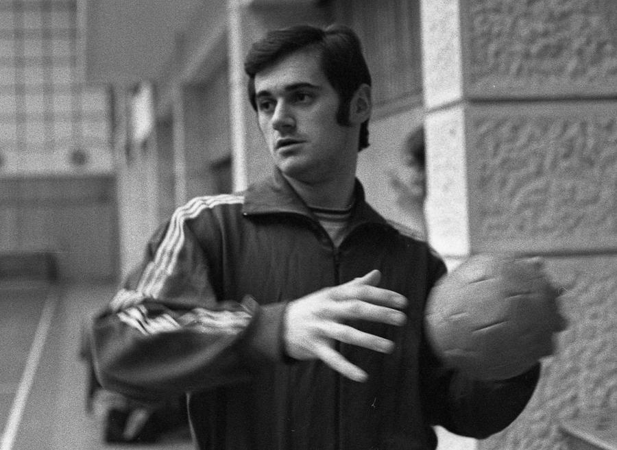 Cezar Drăgăniță în anii 70 FOTO Arhivă GSP „Noi voiam performanță, dar ce făcea Nadia era din altă galaxie” » Mărturiile a 4 vicecampioni olimpici români, care au fost la Montreal '76: „Mâncam unii lângă alții”