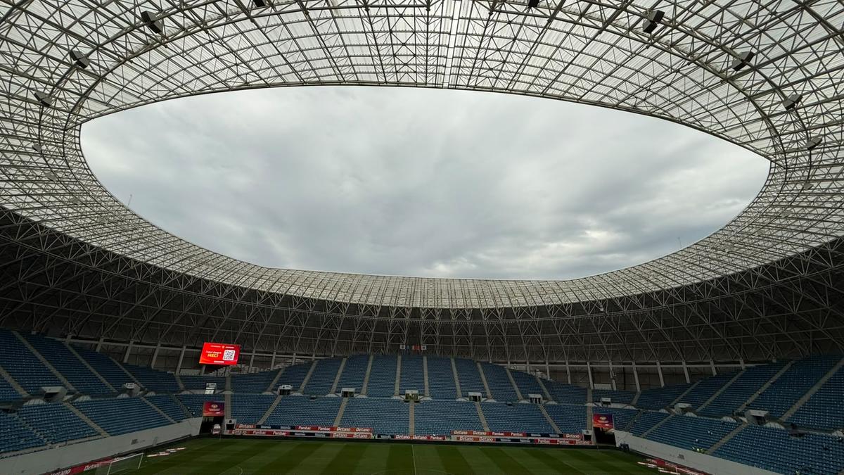Noile reguli de joc care vor fi aplicate în premieră în fotbalul românesc, diseară, la Supercupa Craiova - U Cluj