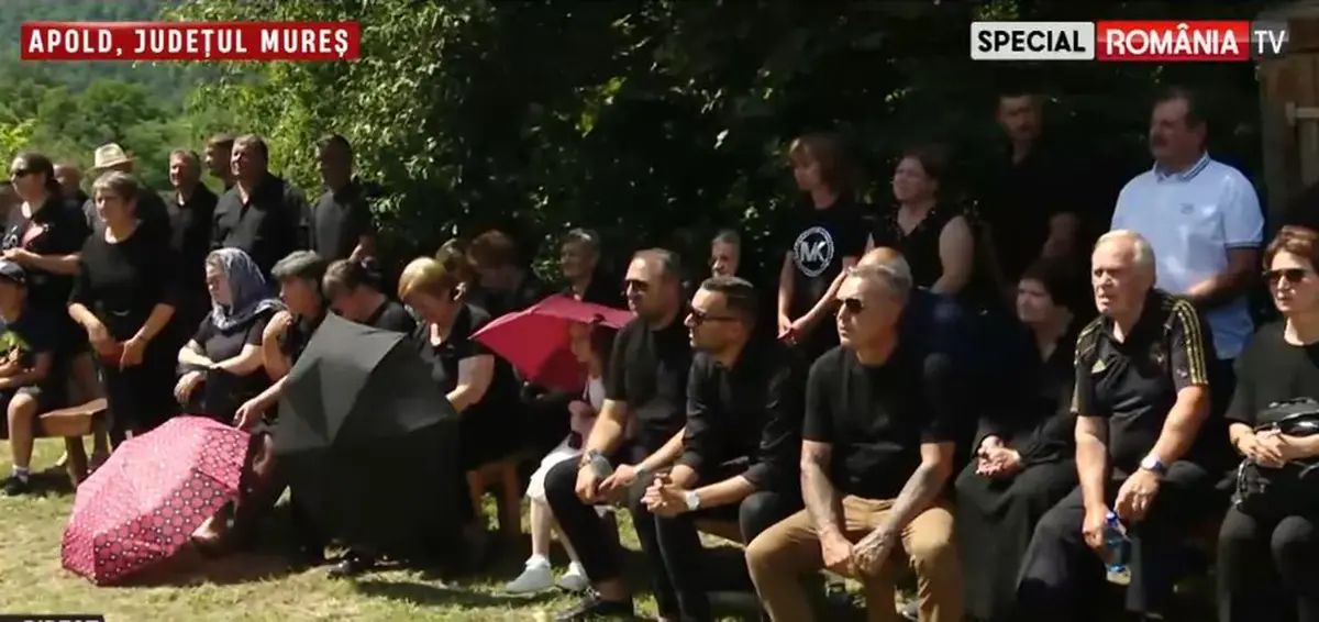 Triplul campion al României, Gabi Mureșan, înmormântat în satul natal » Sute de oameni au venit să-și ia adio de la fostul fotbalist