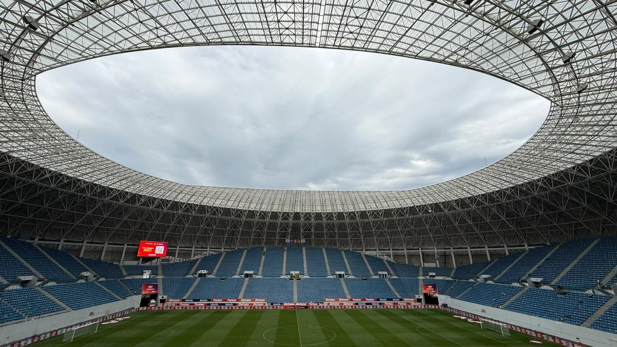 Noile reguli de joc care vor fi aplicate în premieră în fotbalul românesc, diseară, la Supercupa Craiova - U Cluj