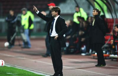 Dušan Uhrin jr. la Dinamo » Cehul ar putea conduce antrenamentul de mâine!