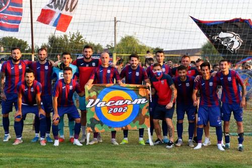 Steaua București a petrecut după promovarea obținută din barajul cu Bărăganul Ciulnița și cu Argeșul Mihăilești, doar că e posibil să fi avansat într-o ligă de nedisputat! Sursă foto: Facebook CSA Steaua