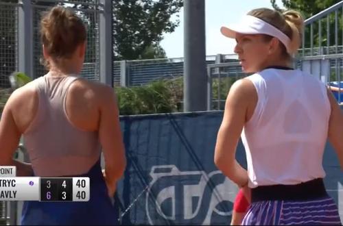 Simona Halep, criză de nervi după căderea inexplicabilă din finalul partidei pierdute la dublu