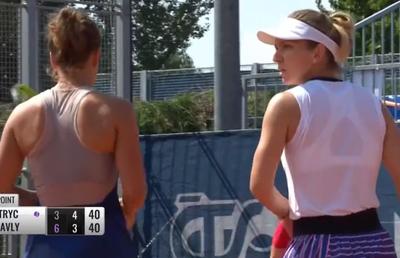 Simona Halep, criză de nervi după căderea inexplicabilă din finalul partidei pierdute la dublu
