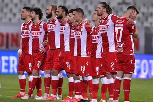 Paul Anton (30 de ani) este obligat să rămână la Dinamo