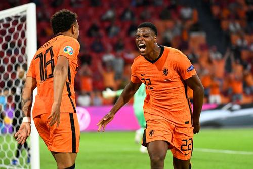 Denzel Dumfries (25 de ani), fundașul dreapta al lui PSV și al naționalei Olandei, e foarte aproape de un transfer la Inter, campioana en-titre din Serie A.