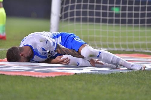Elvir Koljic (26 de ani) are șanse să fie pe teren la Universitatea Craiova pentru meciul cu UTA Arad. Atacantul bosniac a suferit o entorsă în debutul partidei cu FC Voluntari, 3-0.