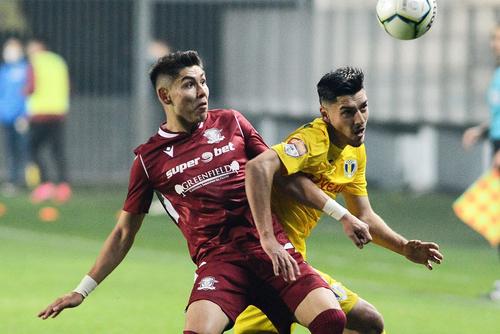 Rapidiștii sunt favoriții caselor de pariuri, având cota 2,50 pentru un succes în derby; în schimb, Petrolul are cota 3,65/ FOTO: sportpictures.eu