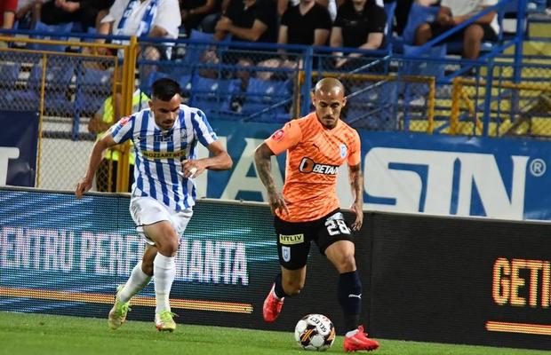 „Roșul” dictat de Istvan Kovacs a declanșat tiki-taka oltenească » Craiova lui Reghecampf a făcut spectacol la Iași și urcă pe 2! Clasamentul ACUM