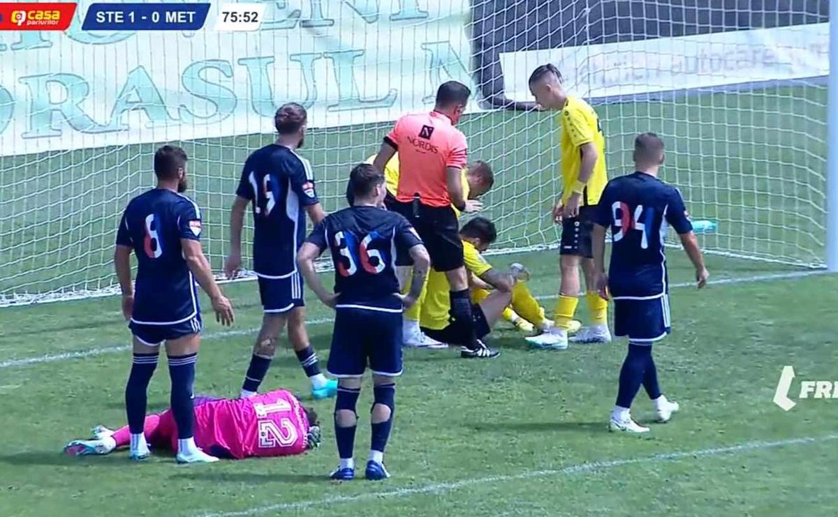 Scandal imediat după Steaua - Metaloglobus » Oprița și Vîrtej au sărit la arbitru: „Penalty discutabil”