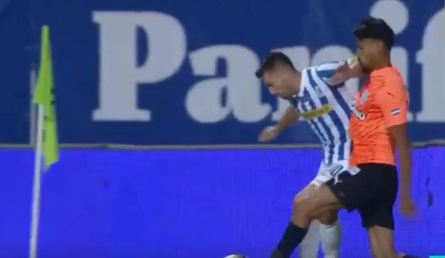 „Roșul” dictat de Istvan Kovacs a declanșat tiki-taka oltenească » Craiova lui Reghecampf a făcut spectacol la Iași și urcă pe 2! Clasamentul ACUM