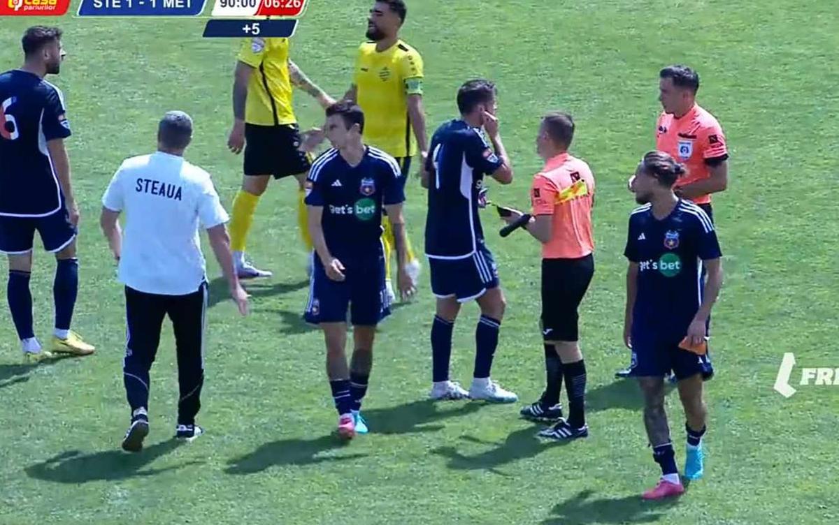 FOTO Penalty în CSA Steaua - Metaloglobus 12.08.2023