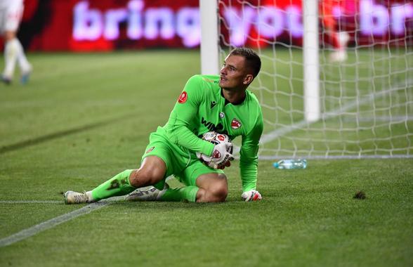 Adnan Golubovic, comparat de un coleg cu Superman: ce imagine din Antalya a postat cu portarul sloven