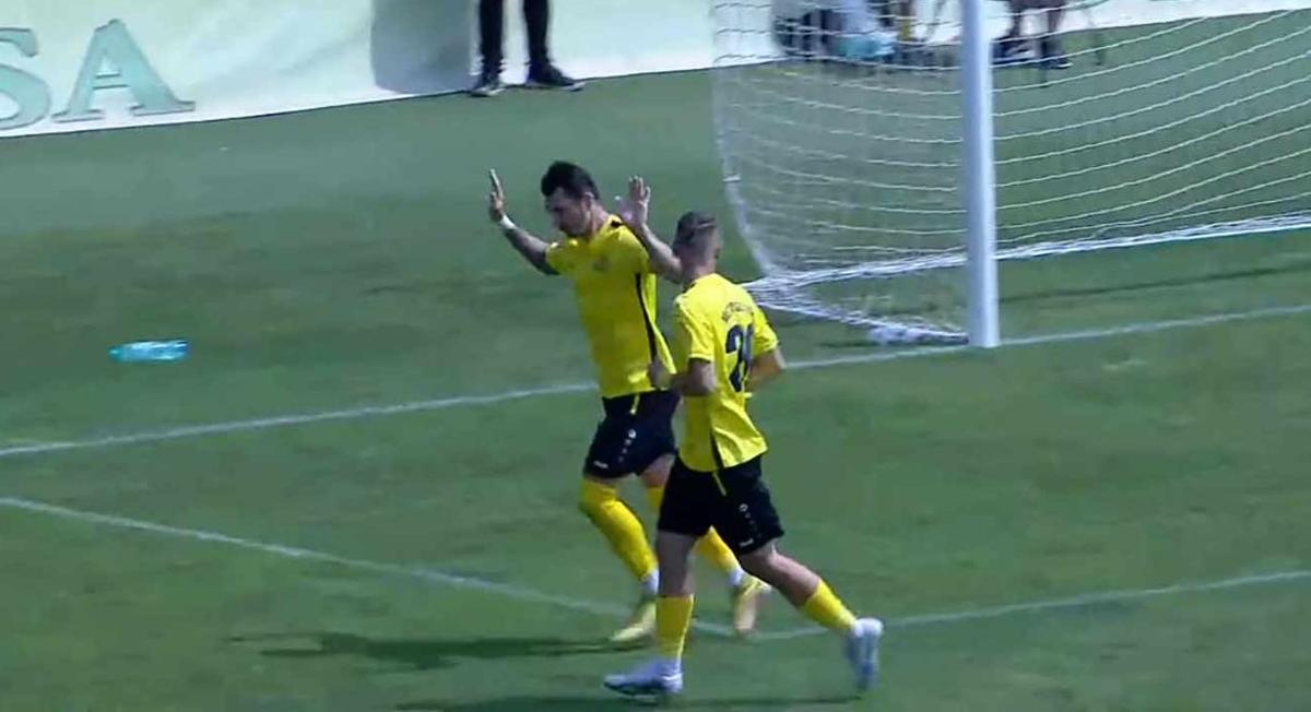 Scandal imediat după Steaua - Metaloglobus » Oprița și Vîrtej au sărit la arbitru: „Penalty discutabil”
