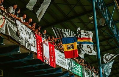 Antrenor schimbat în Superligă? Fanii i-au cerut demisia chiar în timpul meciului