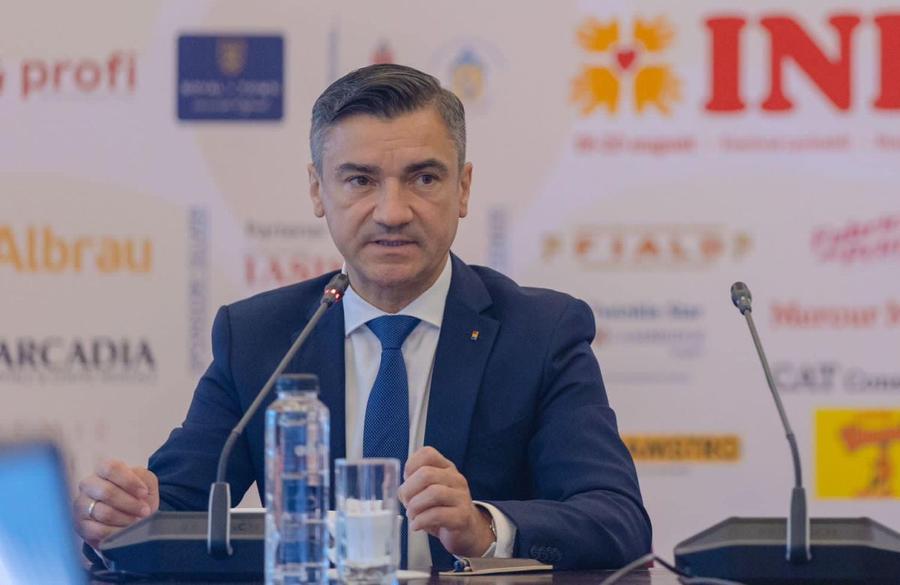 Mihai Chirica, primarul din Iași Chirică, om sucit, și virtuozul Mitriță