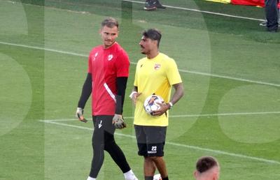 Cum a fost ales cel mai bun transfer al „câinilor”: „L-am sunat imediat pe Samir Handanovic” + „Dacă nu-și rupea genunchii, nu-l găseai la Dinamo!”