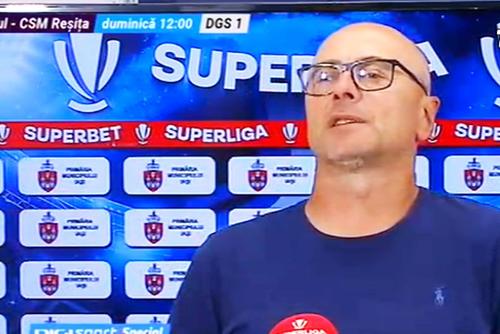 Universitatea Craiova s-a impus în deplasarea cu Poli Iași, scor 4-1, în runda cu numărul 5 a Superligii. Leo Grozavu, antrenorul ieșenilor, a fost extrem de nervos în timpul interviului de după meci, dar nu pe arbitraj.