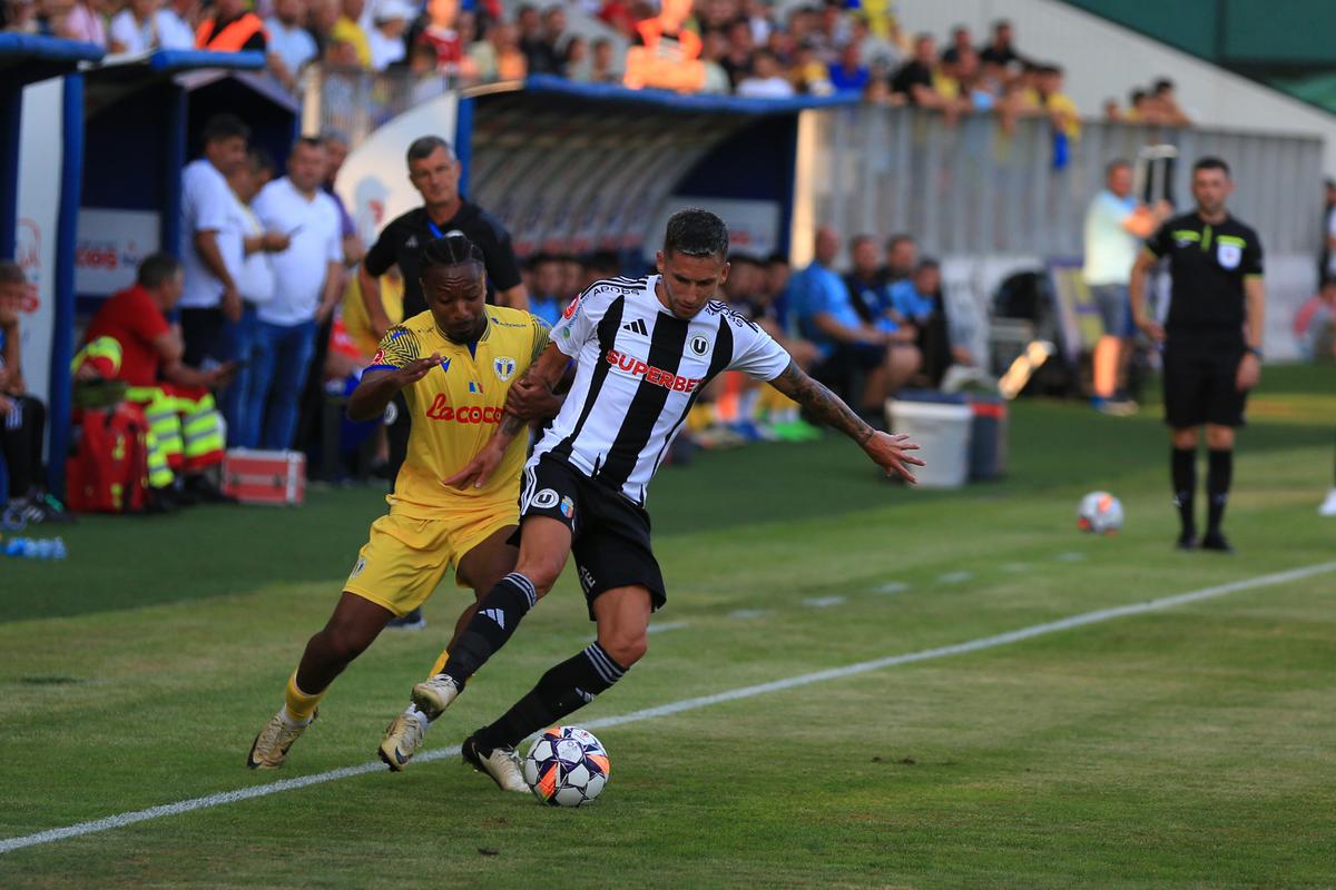 „Suntem niște băieți care vor să mai spună ceva în fotbalul românesc” » Răbufnirea unui campion din Liga 1: „Asta e! Ne ducem crucea”