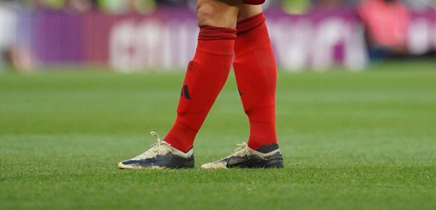 Kimmich a dat cu vopsea negră pe ghete / Foto: Imago Fotbalistul lui Bayern și-a vopsit ghetele la amicalul cu Tottenham. Semnificația inedită a deciziei sale