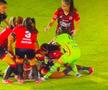 Bătaie pe teren între două fotbaliste/ foto: captură X