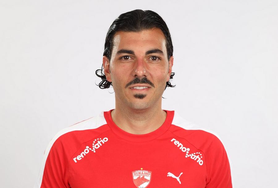 Fran Xavier a semnat cu Dinamo la începutul lunii iunie 2025. Tot atunci, antrenorul de portari Mihai Năbădan și antrenorul individual Ștefan Căliman s-au alăturat și ei staff-ului tehnic Se inspiră din alt sport » Cum s-a schimbat pregătirea lui Dinamo sub comanda noului preparator fizic