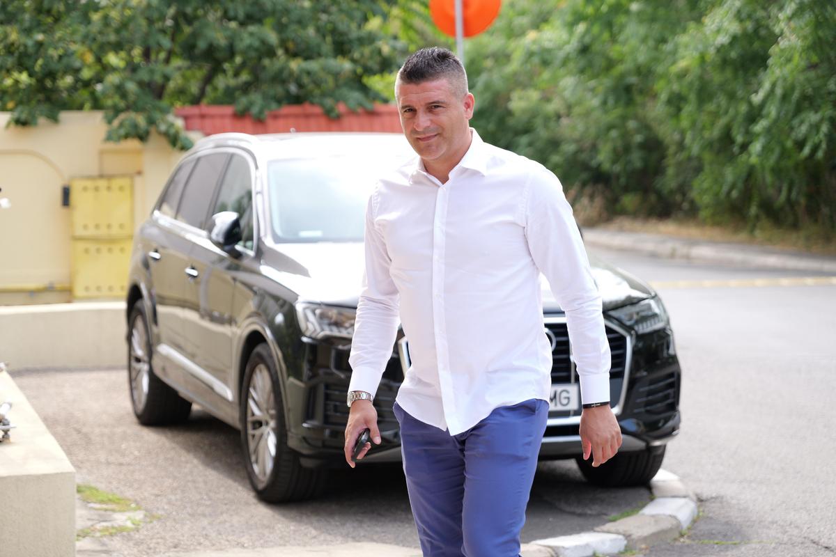 Deznodământ după o oră la Adunarea Generală: Rapid a dat-o la pace cu Gino Iorgulescu, deși venise cu artileria grea la LPF