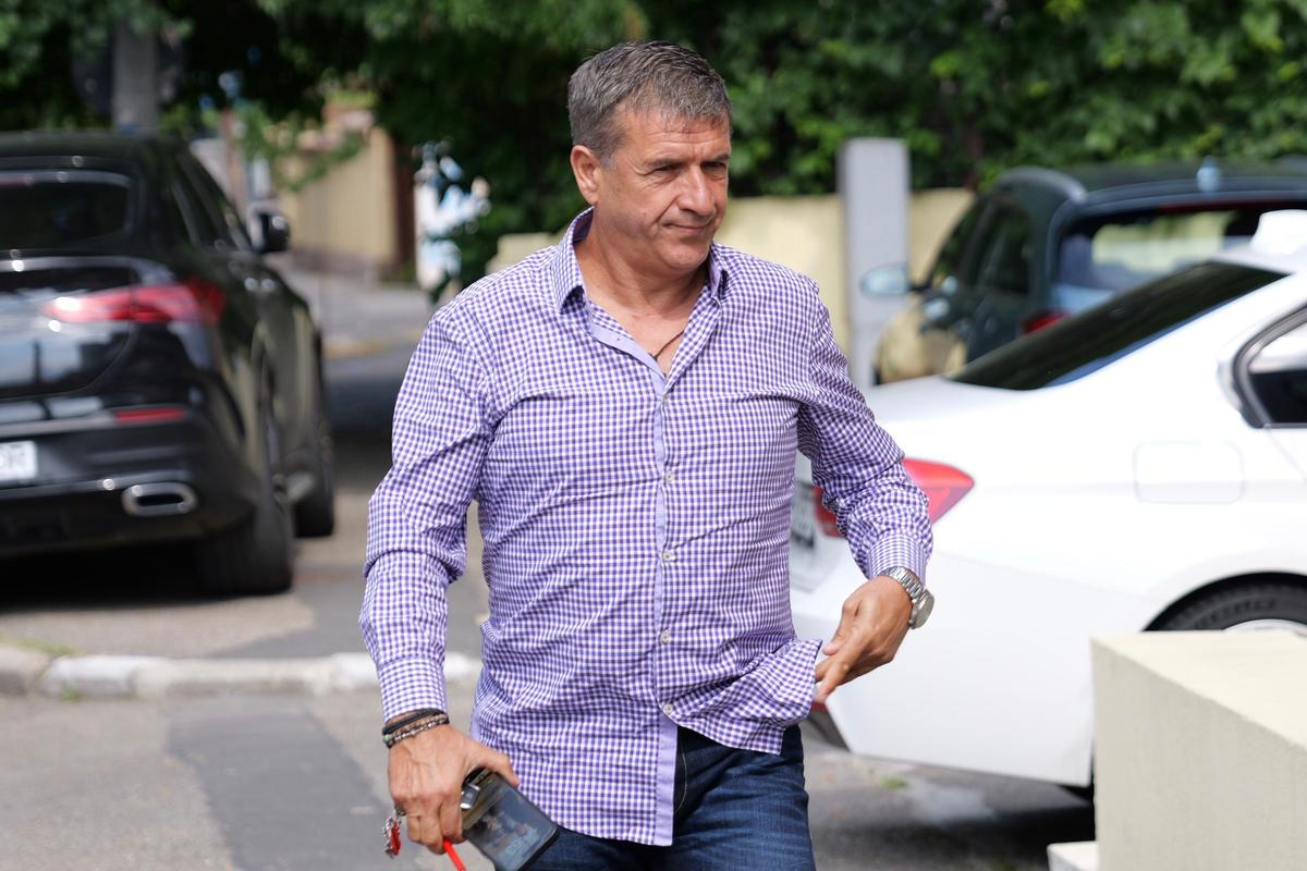 Deznodământ după o oră la Adunarea Generală: Rapid a dat-o la pace cu Gino Iorgulescu, deși venise cu artileria grea la LPF