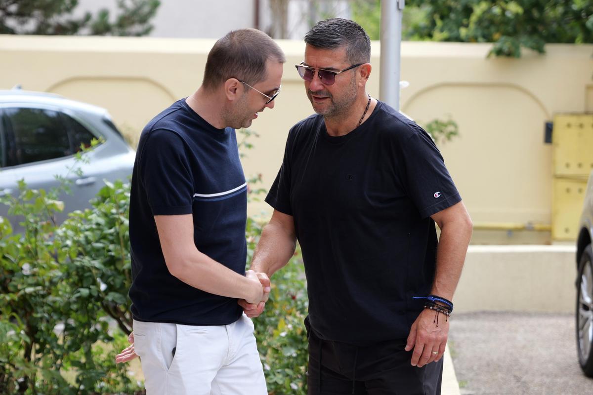 Deznodământ după o oră la Adunarea Generală: Rapid a dat-o la pace cu Gino Iorgulescu, deși venise cu artileria grea la LPF
