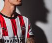 Dennis Man, prezentat la PSV