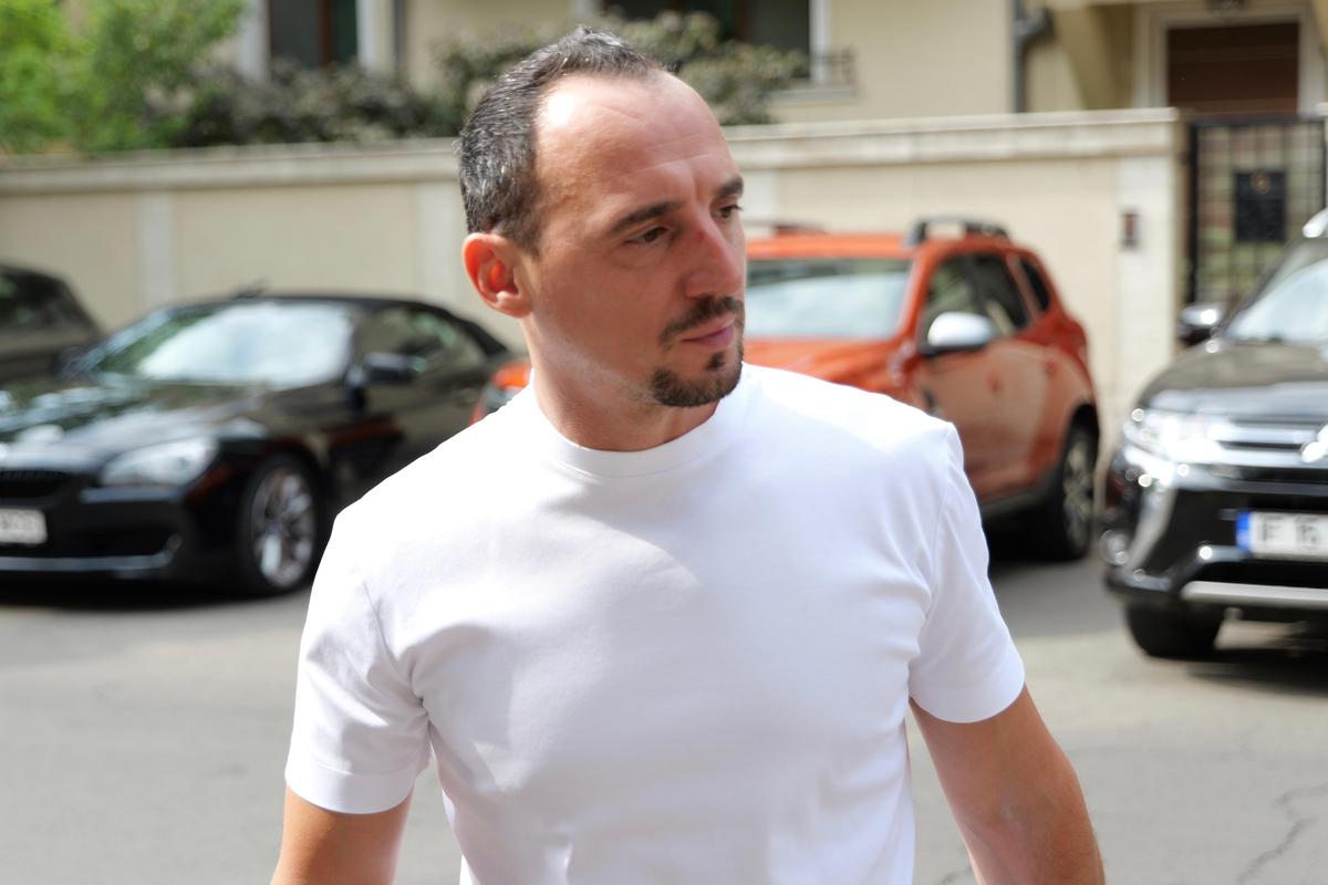 Deznodământ după o oră la Adunarea Generală: Rapid a dat-o la pace cu Gino Iorgulescu, deși venise cu artileria grea la LPF