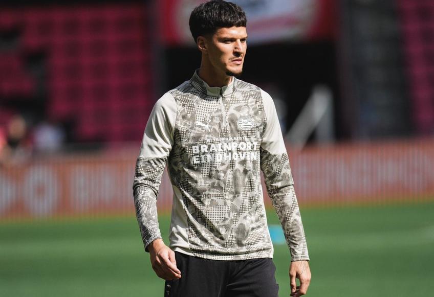 Dennis Man, astăzi la primul antrenament la PSV Eindhoven / Foto: X @PSV