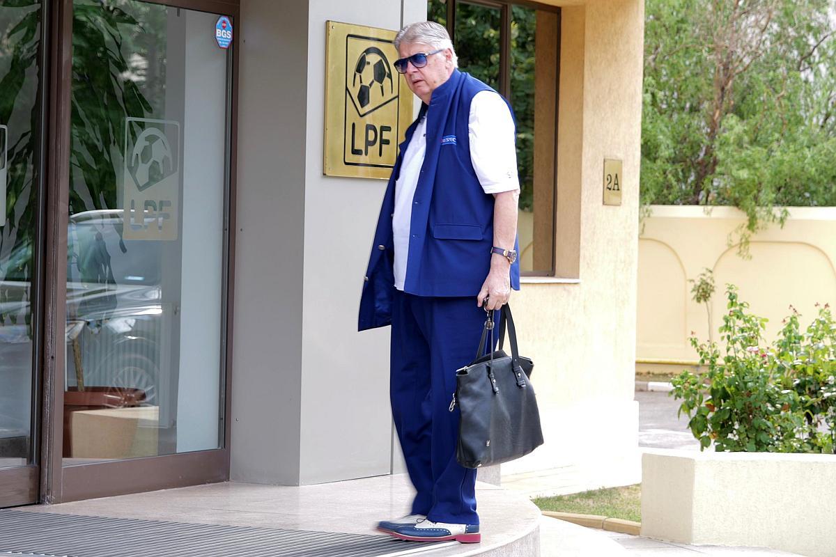 Deznodământ după o oră la Adunarea Generală: Rapid a dat-o la pace cu Gino Iorgulescu, deși venise cu artileria grea la LPF